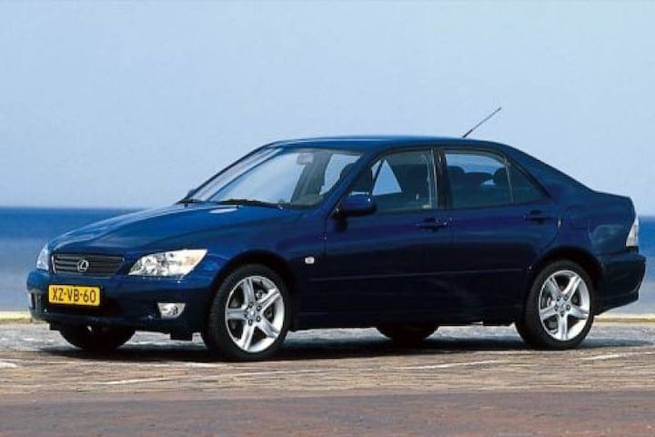 Lexus IS 200