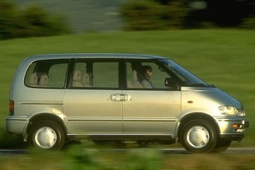 Nissan Serena 2.0 SLX