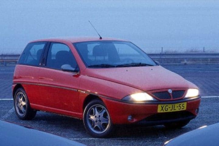 Lancia Ypsilon 1.2 16V Elefantino Rosso