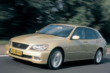 Lexus IS 300 SportCross Sport