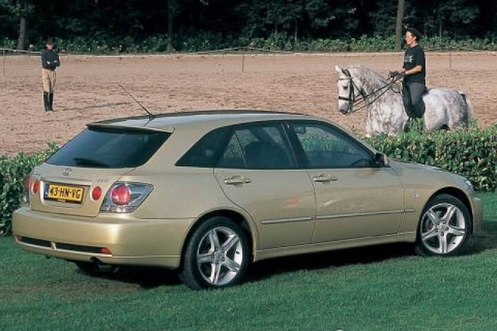 Lexus IS 300 SportCross Sport