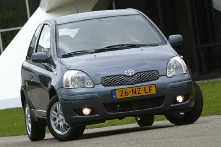 Toyota Yaris Blue