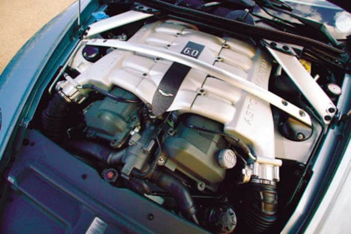 Aston Martin DB9