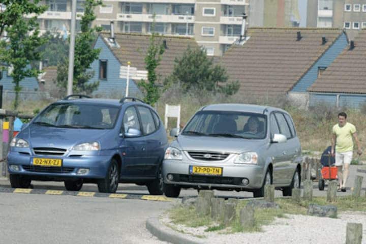 Daewoo vs Kia