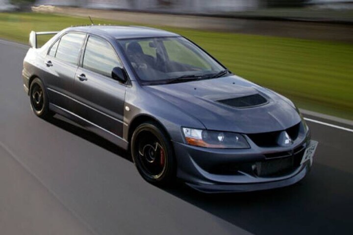 Mitsubishi Lancer Evo VIII MR FQ-400