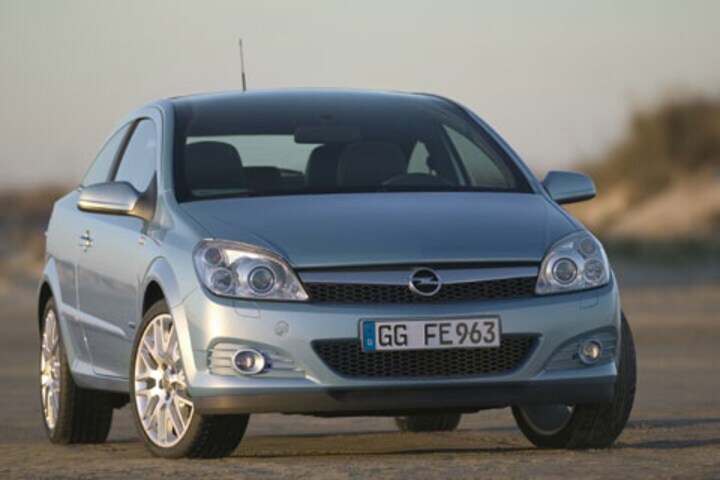 Opel Astra Hybride
