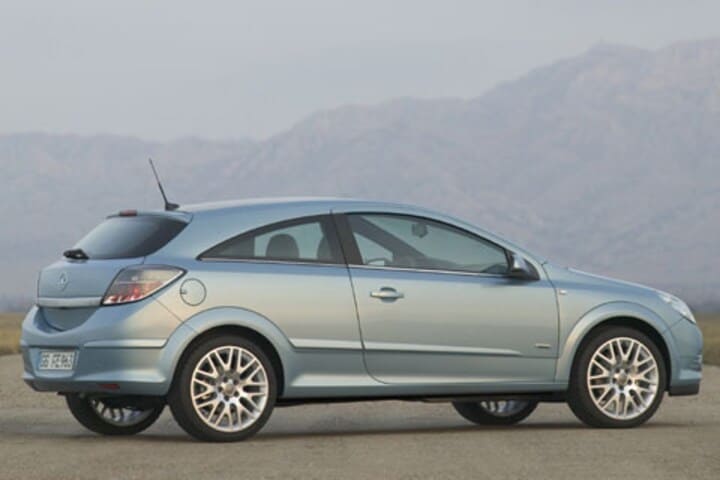 Opel Astra Hybride