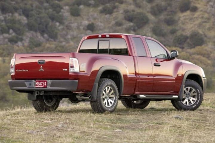 Mitsubishi Raider