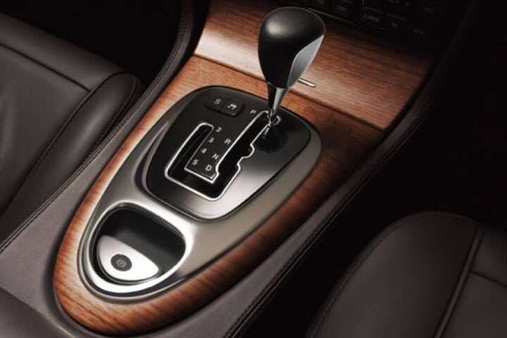 Jaguar XJ Super V8 Portfolio