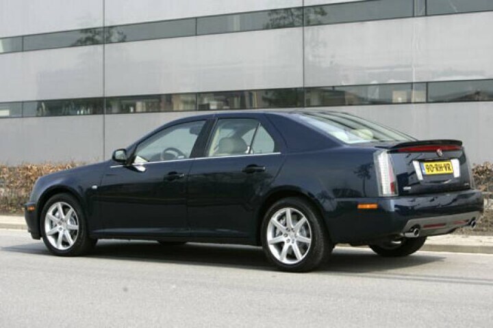 Cadillac STS