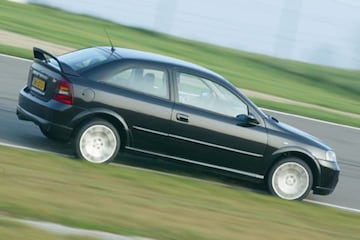 Opel Astra OPC