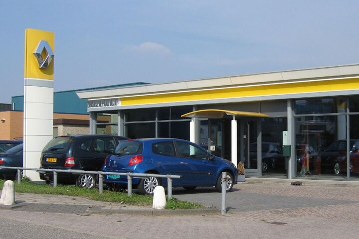 Renault Clio dealer