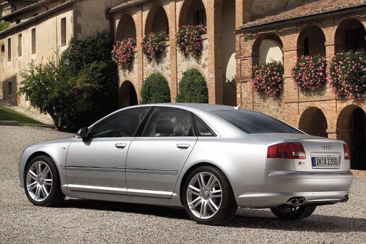 Audi S8