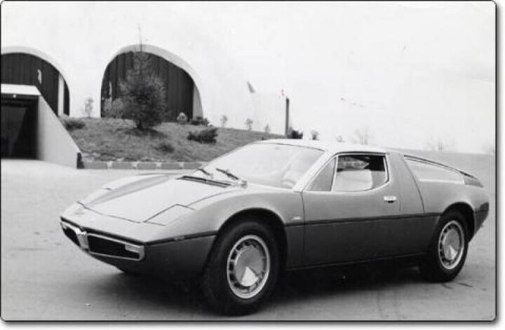 Maserati Bora
