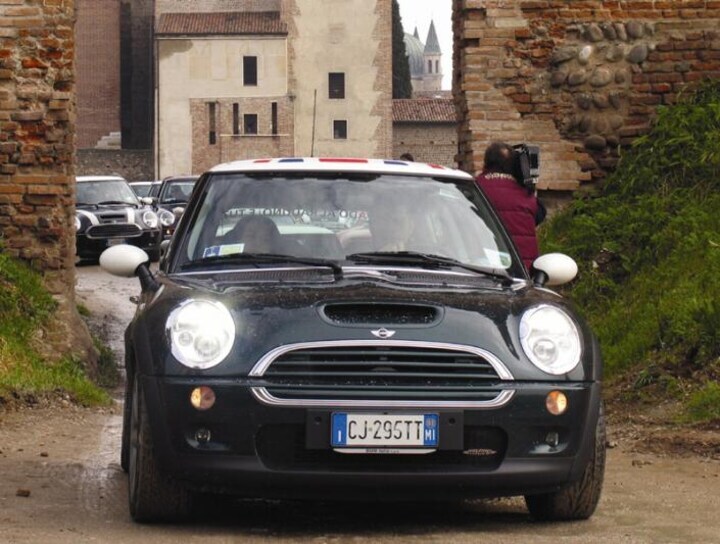 Mini van Bertone