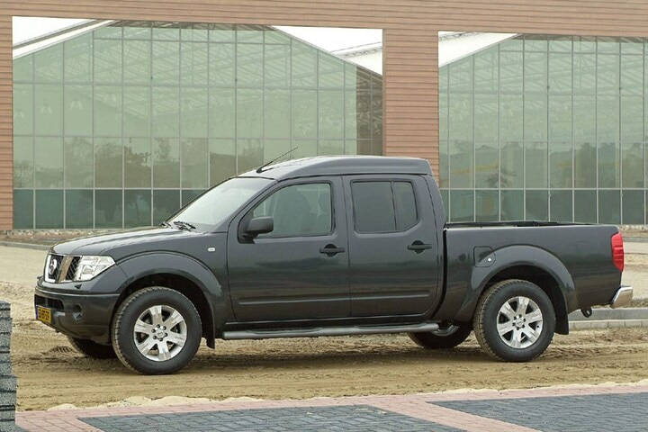 Nissan Navara Van