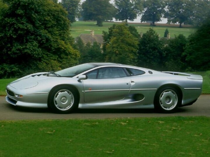 Jaguar XJ220