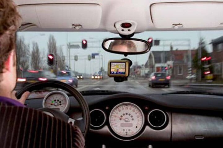 TomTom in auto