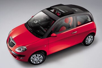 Lancia Ypsilon Momo Design