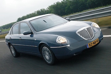 Lancia Thesis 2.4 JTD 20v Emblema
