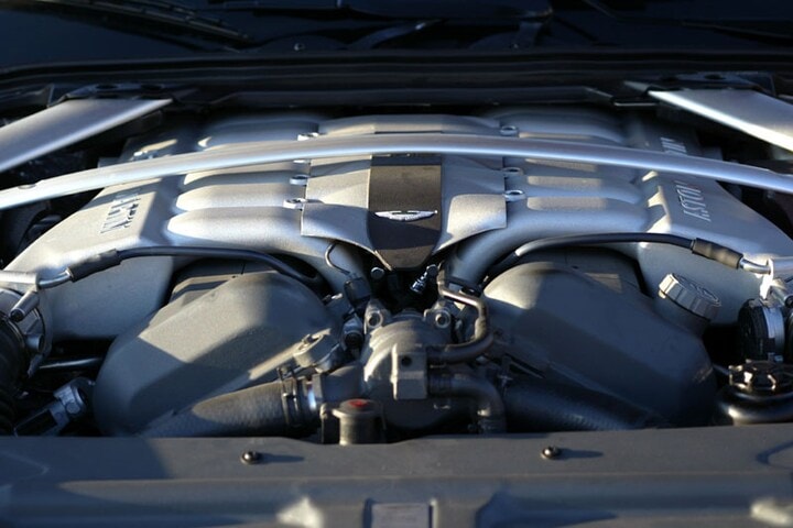 Aston Martin DB9 Vantage