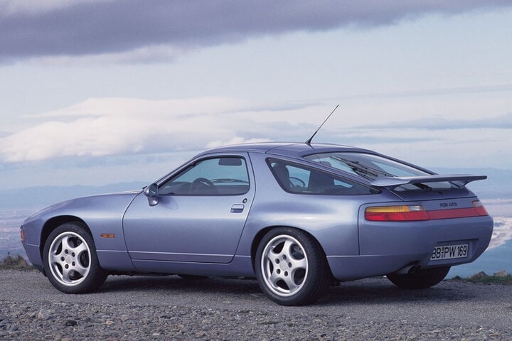 Porsche 928