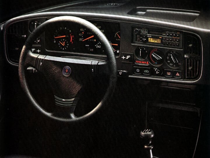 Saab 900 - interieur