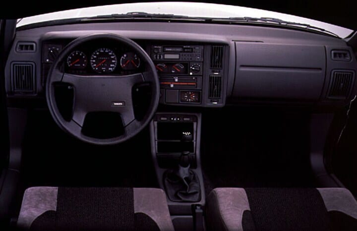 Volvo 440 - interieur