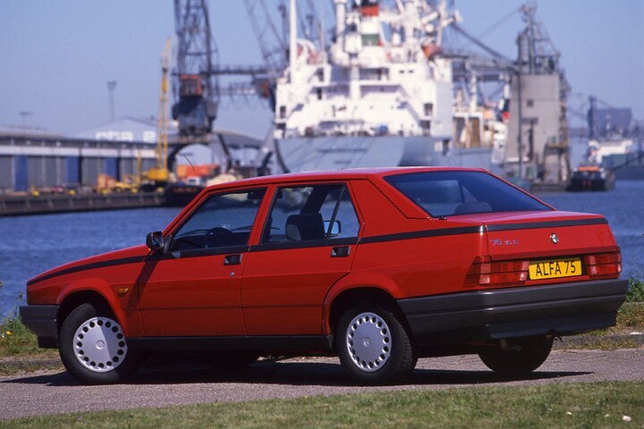 Alfa Romeo 75