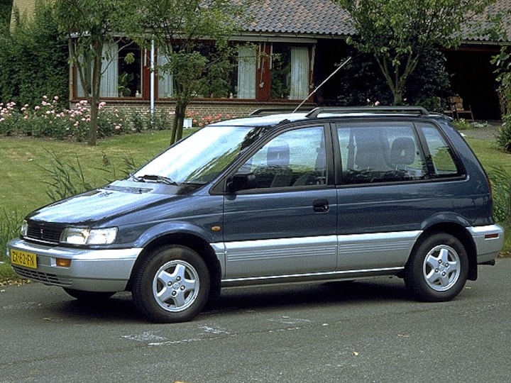 Mitsubishi Space Runner