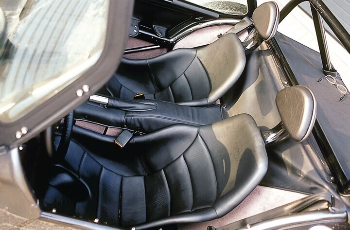 Donkervoort D8 - interieur
