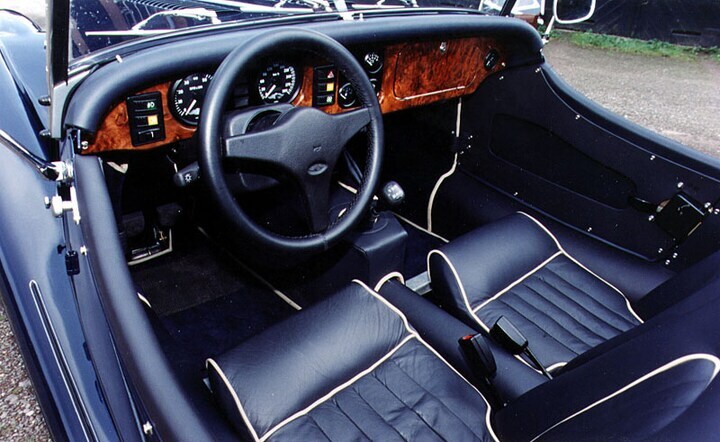 Morgan 4/4 - interieur