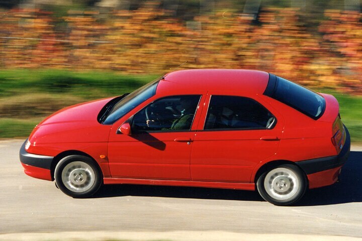 Alfa Romeo 146