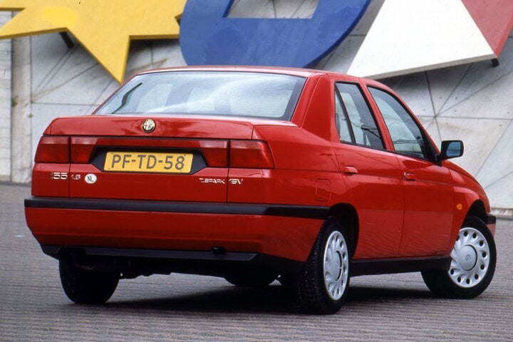 Alfa Romeo 155