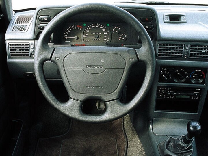 Daewoo Nexia - interieur