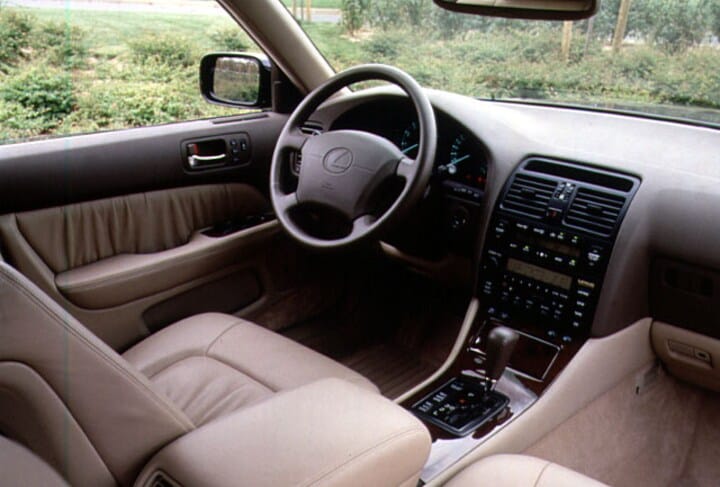 Lexus LS - interieur
