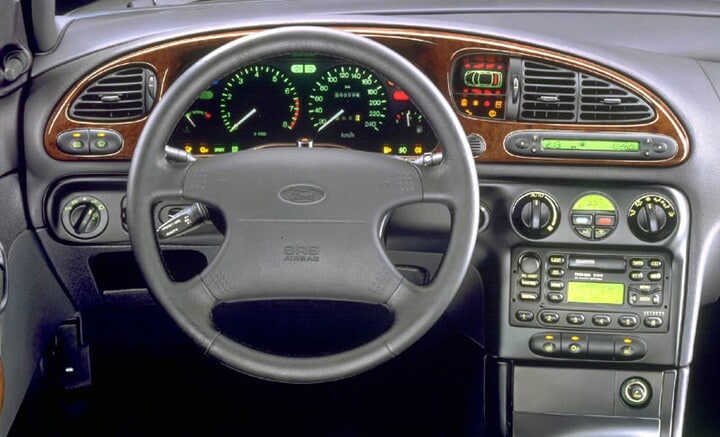 Ford Mondeo - interieur