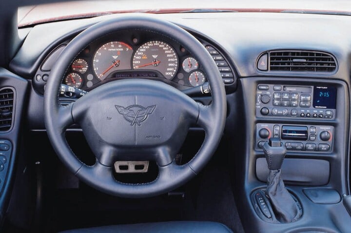 Chevrolet Corvette Coupé - interieur