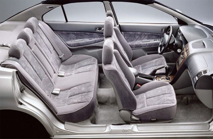 Mitsubishi Galant - interieur