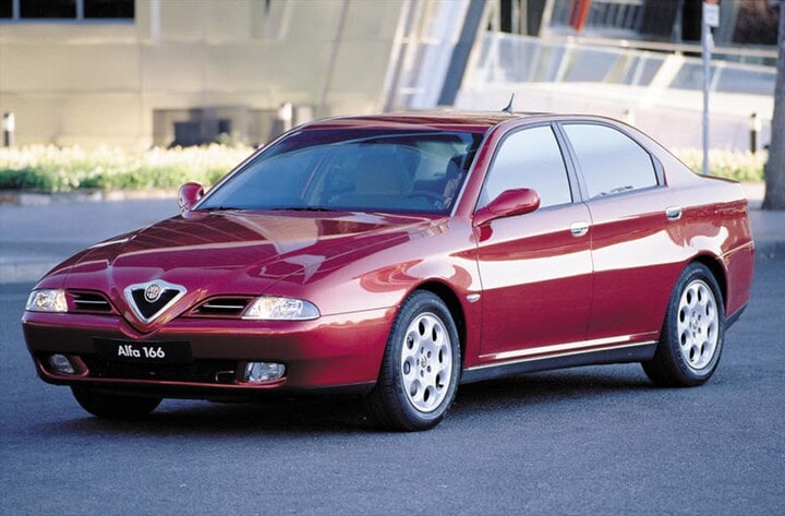 Alfa Romeo 166