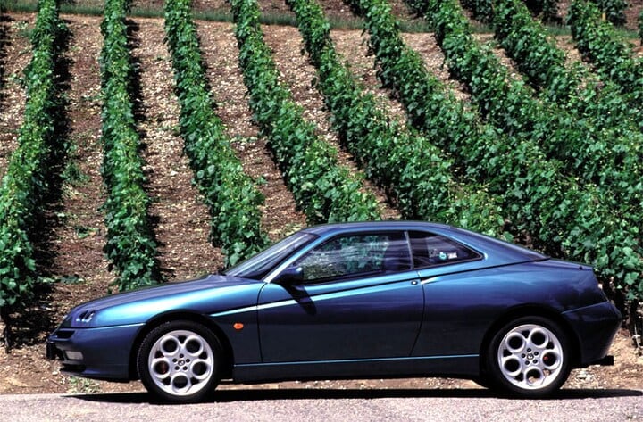 Alfa Romeo GTV