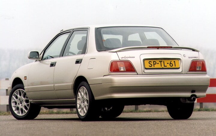 Daihatsu Applause