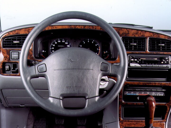 Daihatsu Applause - interieur