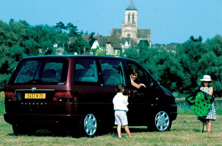 Peugeot 806