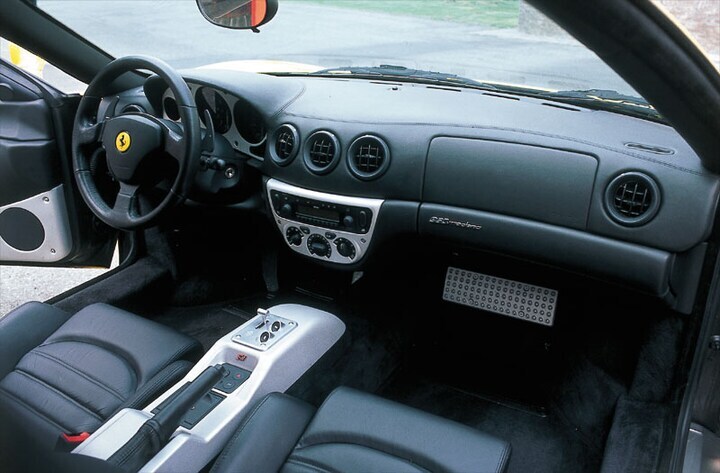 Ferrari 360 Modena - interieur
