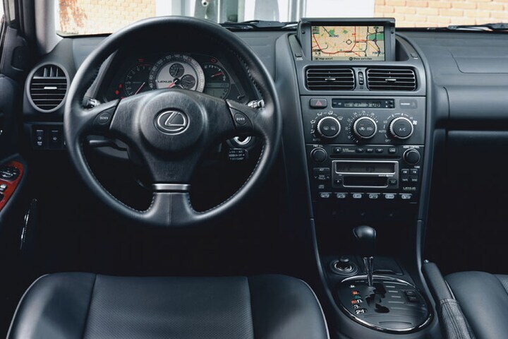 Lexus IS - interieur