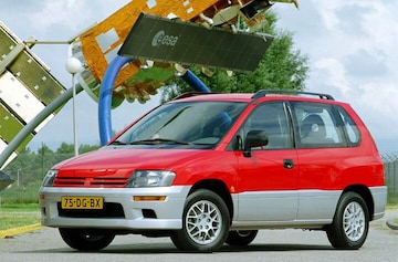 Mitsubishi Space Runner