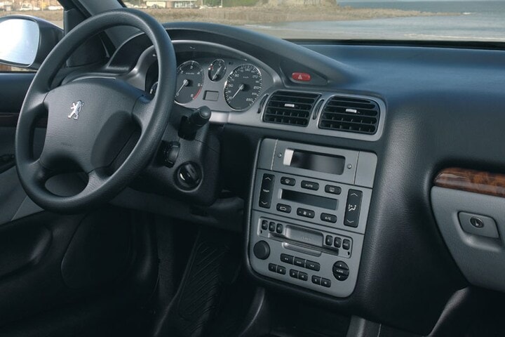 Peugeot 406 - interieur