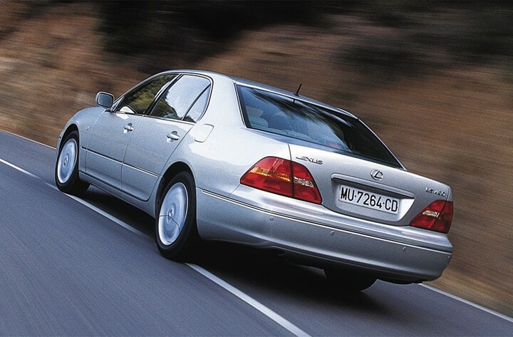 Lexus LS