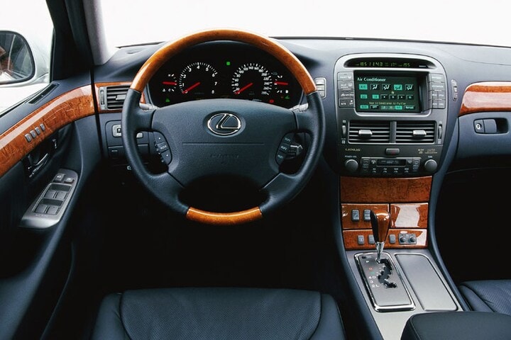Lexus LS - interieur